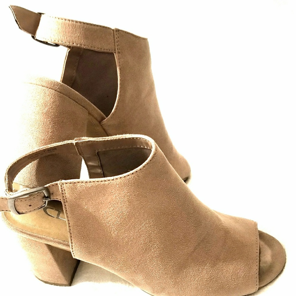 Open-toe Bootie